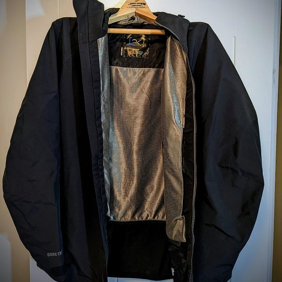 Men's Burton [ak]® GORE‑TEX® Cyclic Jacket (Like New - Medium) EUC - Picture 3 of 5